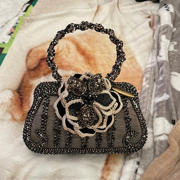 Mary Frances Purse - Picture 1 of 8
